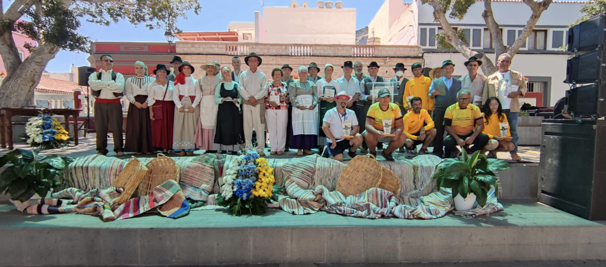La Aldea celebra el Día de Canarias y reconoce a 16 artesanos del municipio